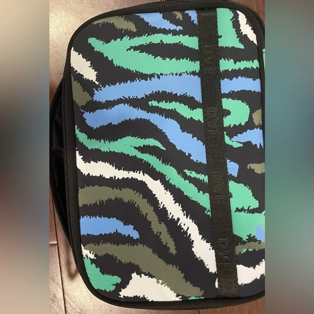 DVF Diane Von Furstenberg Target Travel Jewelry Bag Disco Zebra Green EUC